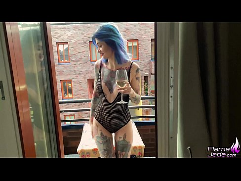 ❤️ Ochiq osmon ostida ehtiros bilan so'rayotgan ajoyib qiz Sluts bizda uz.hentaiteca.ru ❌❤